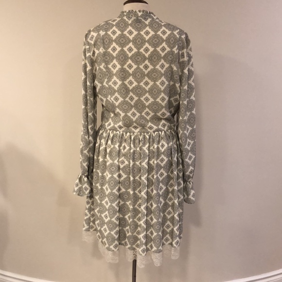 Feminine mid-length summer dress - Picture 2 of 6